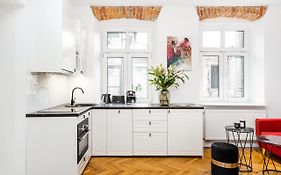 Main Square Apartments - Loftaffair